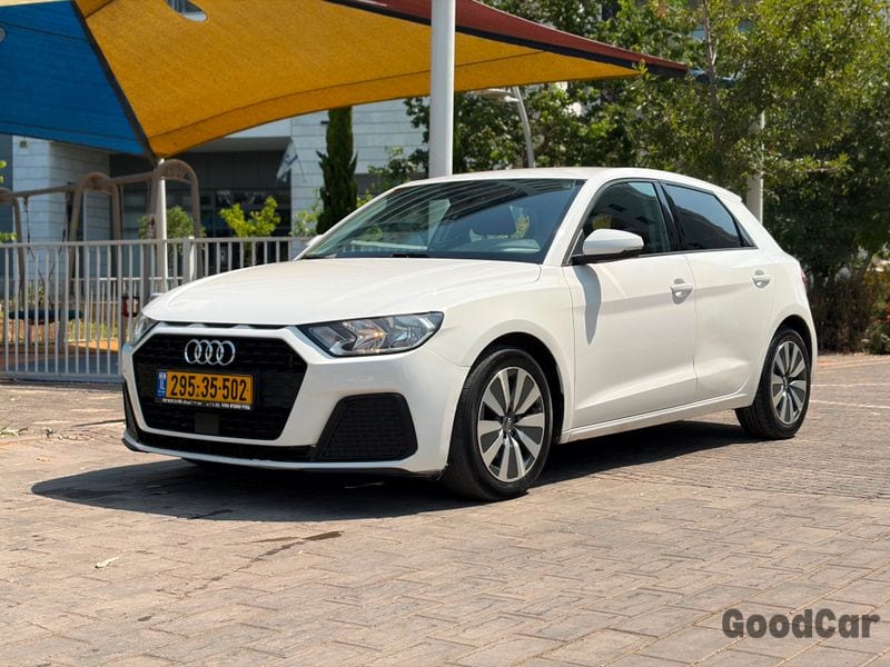 אאודי A1