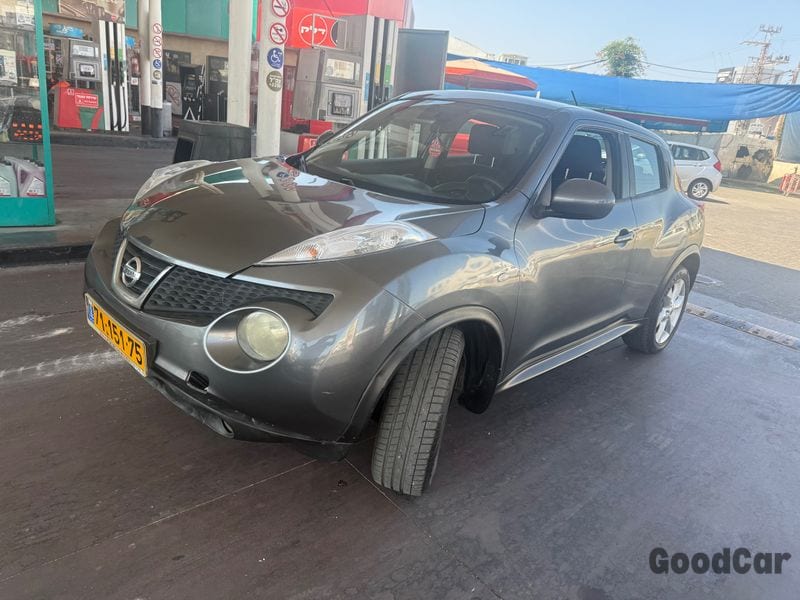 ניסאן ג'וק