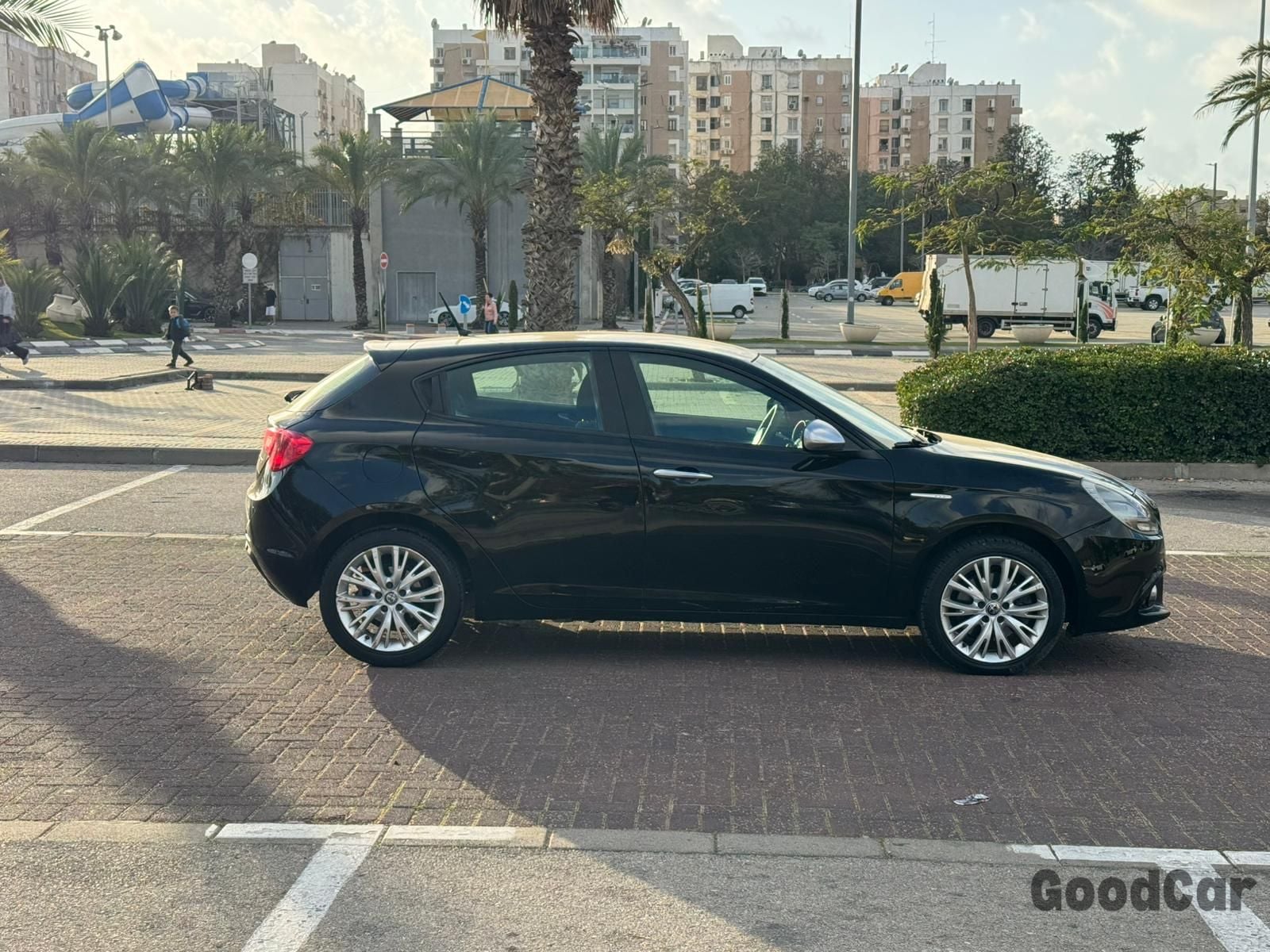 אלפא רומיאו ג'ולייטה — תמונה 5 מתוך 10
