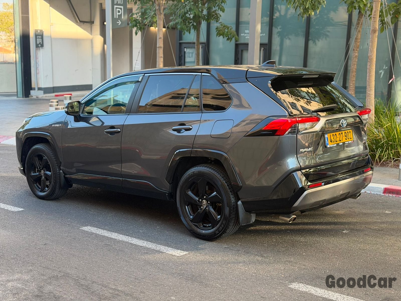 טויוטה RAV4 — תמונה 6 מתוך 10