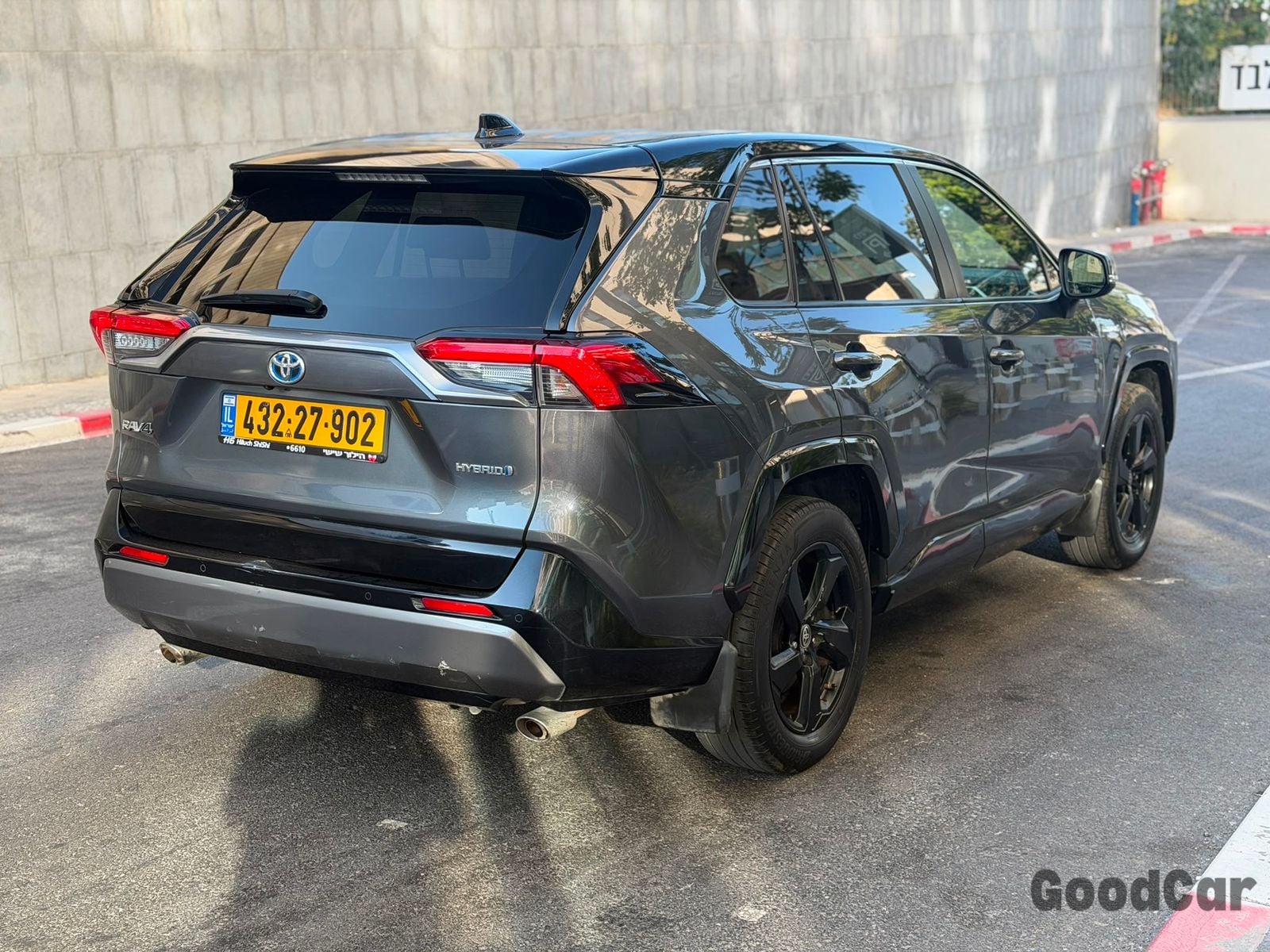 טויוטה RAV4 — תמונה 4 מתוך 10
