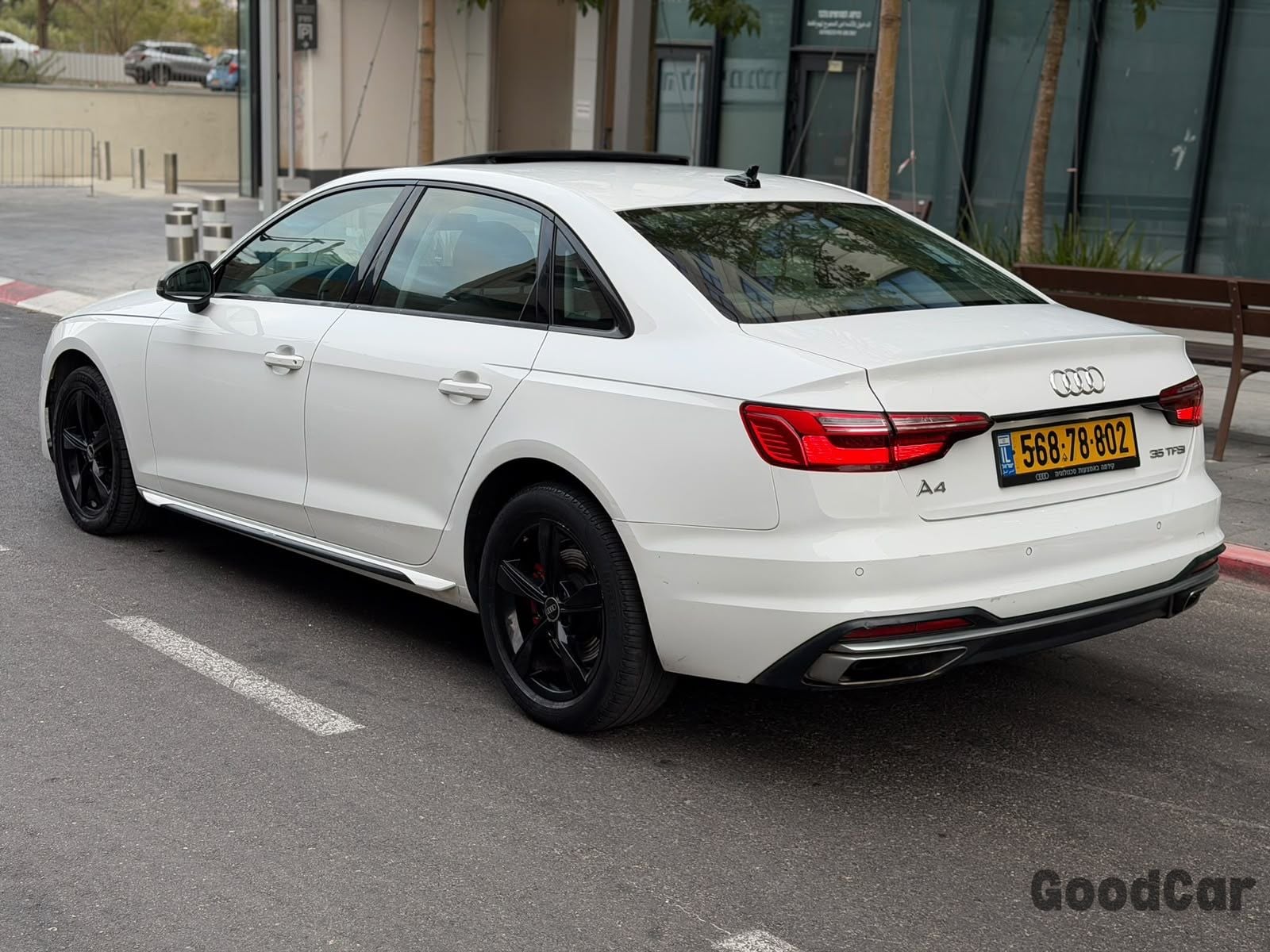 אאודי A4 — תמונה 2 מתוך 8