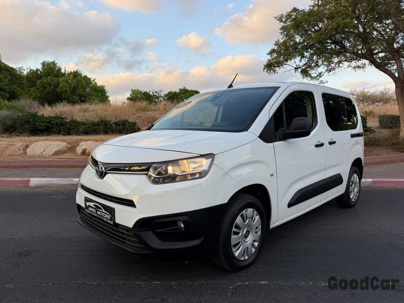 טויוטה פרואייס סיטי