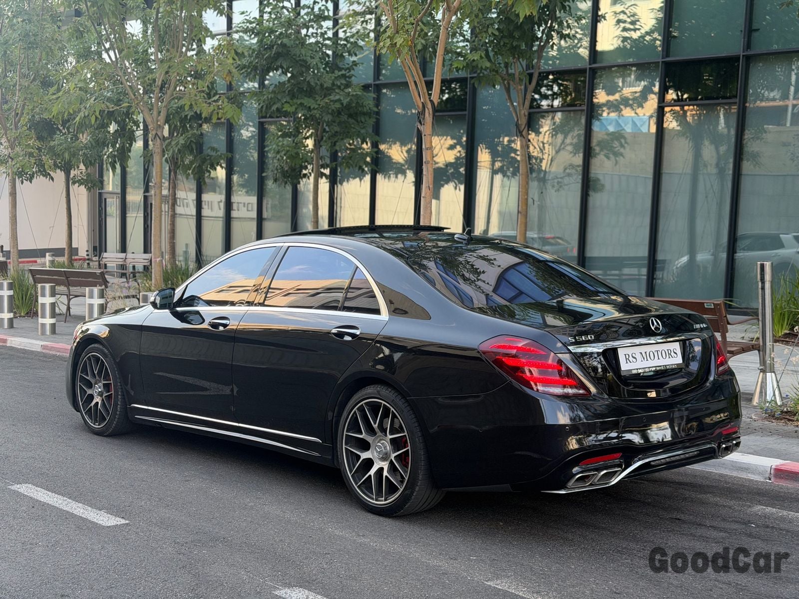 מרצדס-בנץ S-class — תמונה 4 מתוך 10