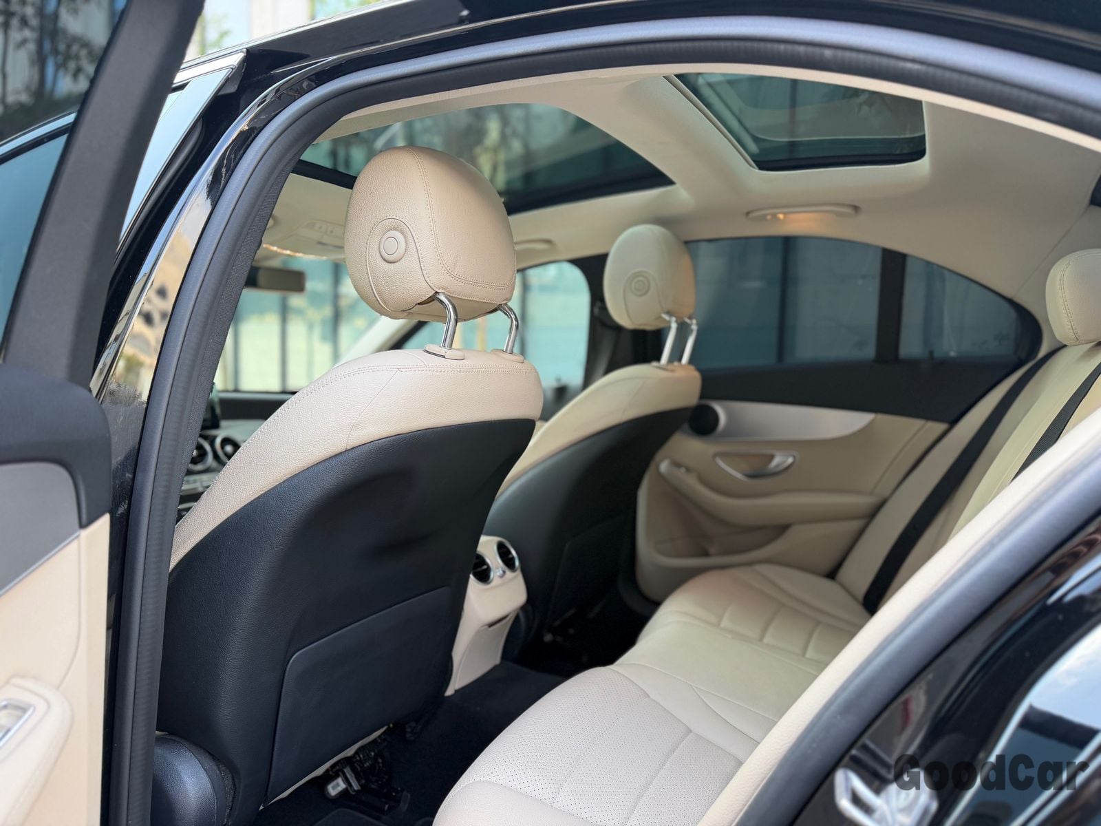 מרצדס-בנץ C-class — תמונה 10 מתוך 10